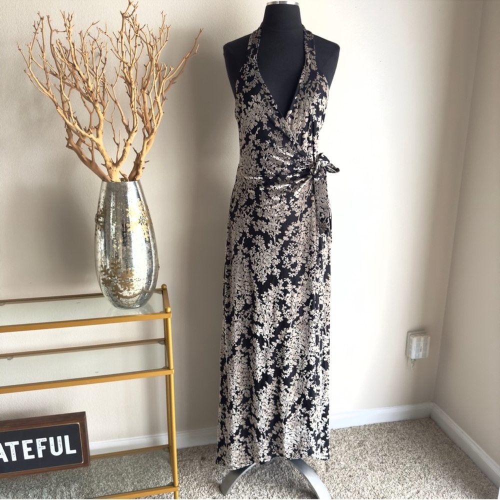 Dress the Population Erica Velvet Floral Halter Wrap Maxi Gown NWT M - Picture 4 of 11